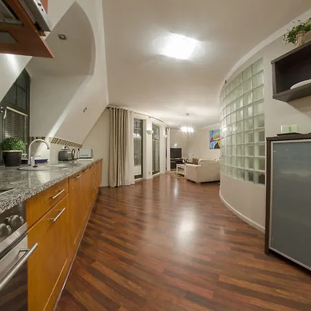 Hotel Dom & House Monte Cassino - Haffnera